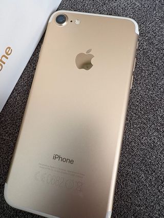 iPhone 7 128GB Oro