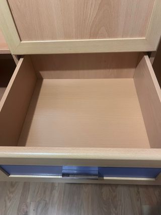 Ropero aglomerado madera clara