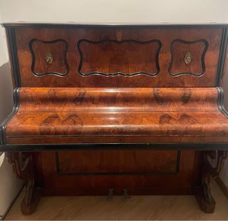 Piano a parete F.Rösener Berlin