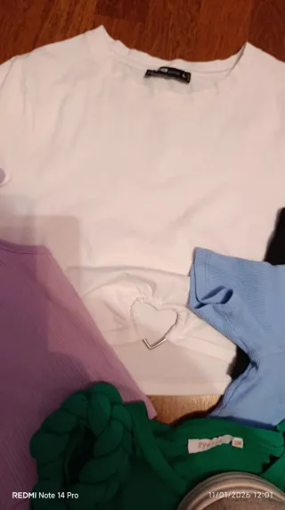 Lote 7 tops y 2 pantalones