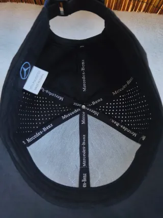 Gorra Mercedes-Benz AMG Petronas Negra