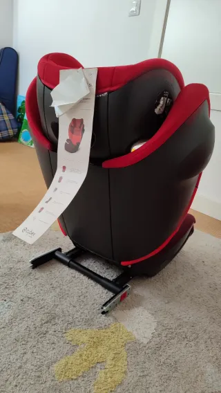 Silla de coche Cybex roja