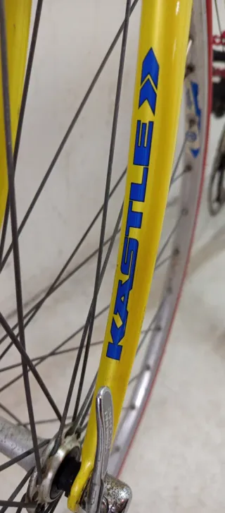 Bicicleta Kastle Benetton Amarilla