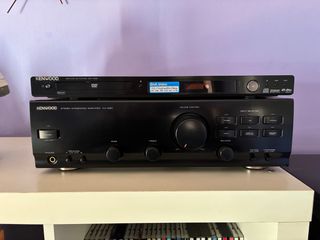 Amplificador y reproductor Kenwood
