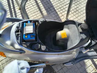 Piaggio Liberty Plata Antigua