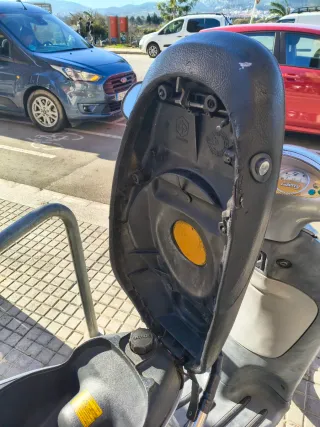 Piaggio Liberty Plata Antigua