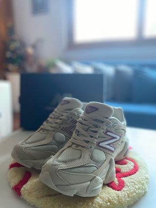 New Balance 9060 Beige/Viola Donna