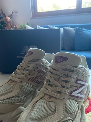 New Balance 9060 Beige/Viola Donna