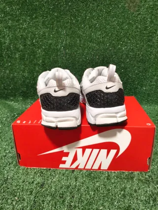 Nike Vomero 5 Talla 38.5