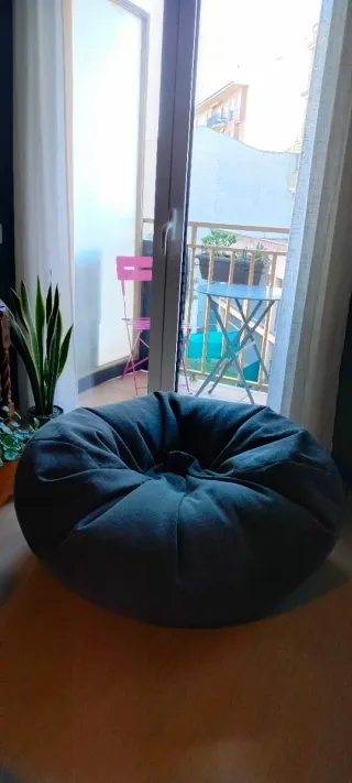 Pouf in tessuto grigio