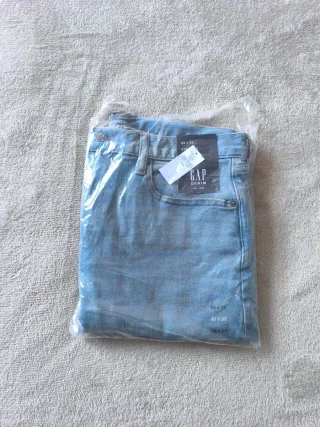Pantalón vaquero Gap Straight 33x32 nuevo