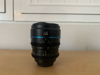 Kit 2 Lentes Sirui Nightwalker MFT 75mm 16mm