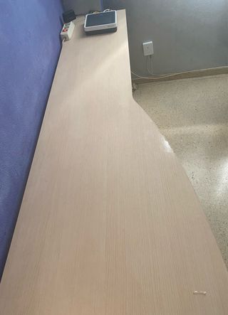 Gran escritorio de 190 largo con almacenamiento