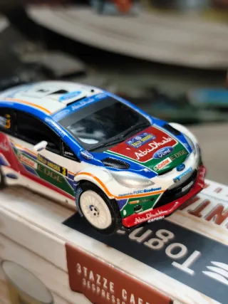 Coche Carrera Go/Scalextric Ford 1:43