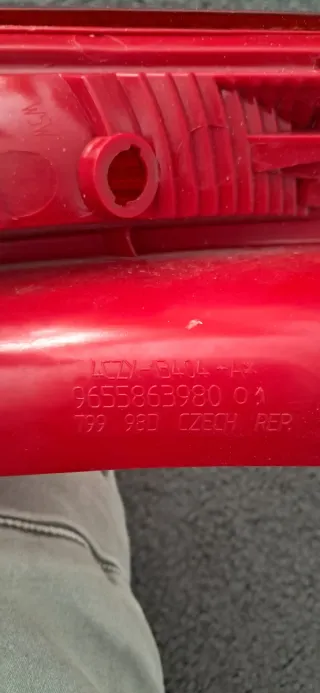 Stop lado derecho Citröen C4