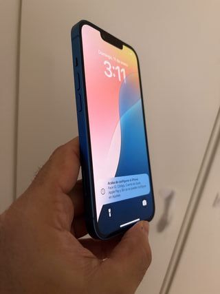 iPhone 13 Azul 128 GB Buen Estado
