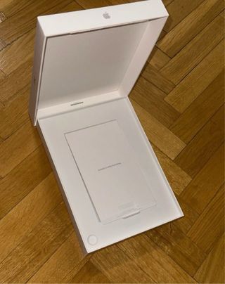 iPad 11 (2025) A16 Wi-Fi Plata