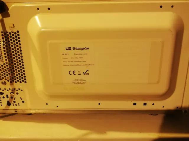 Microondas Orbegozo Blanco