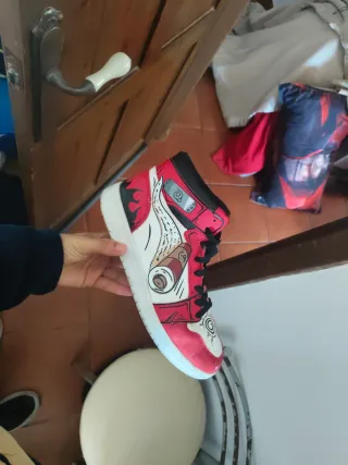 Zapatillas Naruto Hi-Top Rojas y Blancas