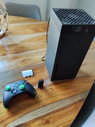 Xbox Series X con ventilador y pila recargable