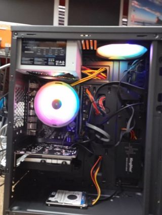 PC GAMING  -  (T164)