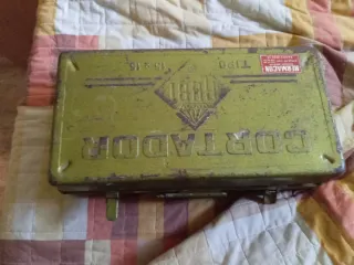 Cortadora de azulejos antigua Rubi