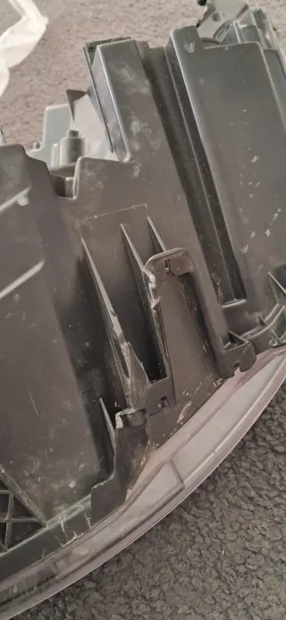 Faro de coche Citröen C4 lateral derecho