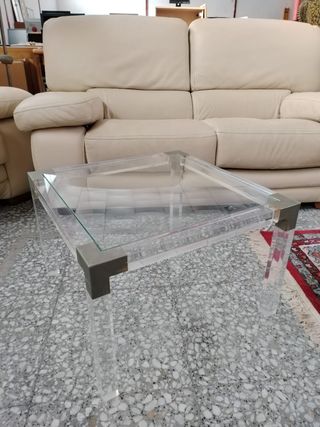 MESA DE CENTRO DE PLEXIGLÁS