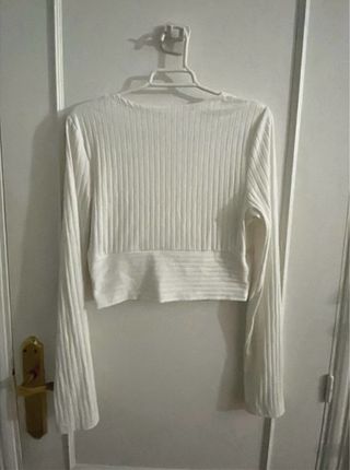 Top blanco cruzado manga larga