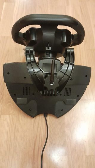 Volante Thrustmaster Ferrari + Pedales