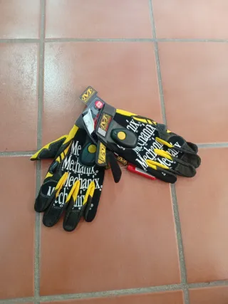 Guantes Mecánicos Mechanix Wear Negros y Amarillos