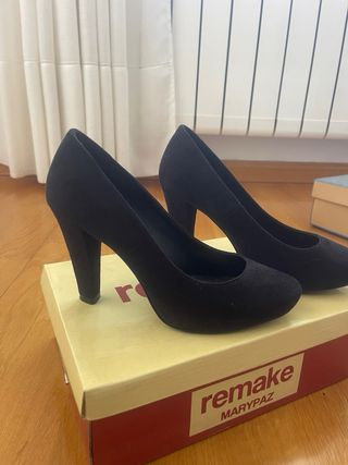 Zapatos de salón ante negro T.37 Marypaz