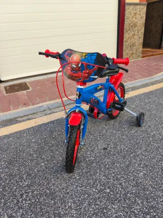 Bicicleta Infantil Spiderman Azul y Roja
