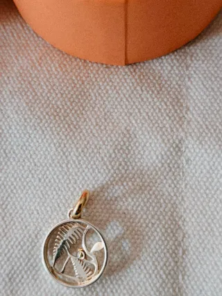 Tous Colgante Yunque Bicolor Oro y Plata