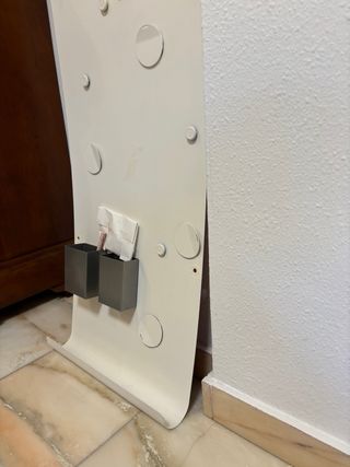Pizarra magnética Ikea.