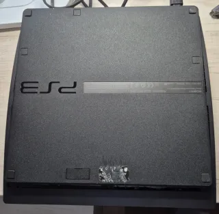 PlayStation 3 Slim Negra