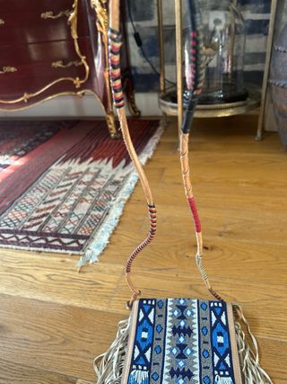 Bolso Massimo Dutti piel y abalorios