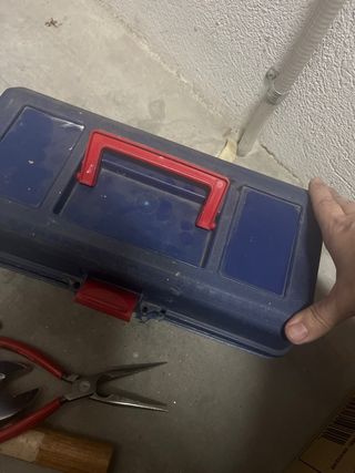 Caja de herramientas con accesorios