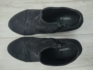 Botines cuña ante negros talla 35