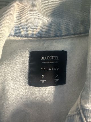 Chaqueta vaquera con texto