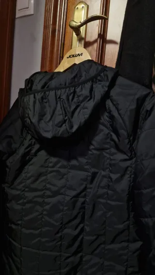 Cazadora Adidas negra con capucha