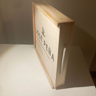 Caja madera pequeña