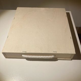 Caja madera pequeña