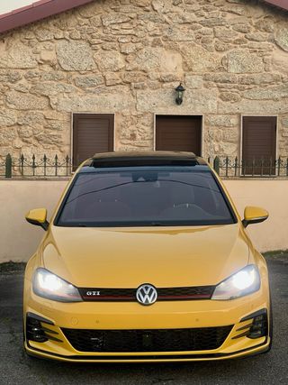 Volkswagen Golf GTI VII Performance 230cv