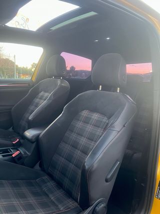 Volkswagen Golf GTI VII Performance 230cv