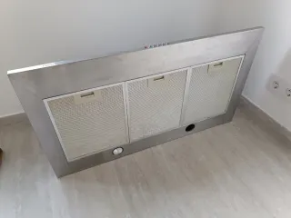 Campana extractora CATA plateada