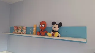 Estantería infantil gris y azul 180cm x 23cm