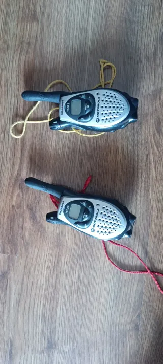 Walkie Talkie Motorola T5022 Negro