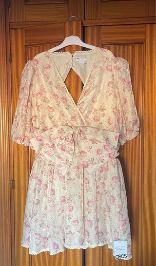 Vestido corto ASOS Luxe Curve floral