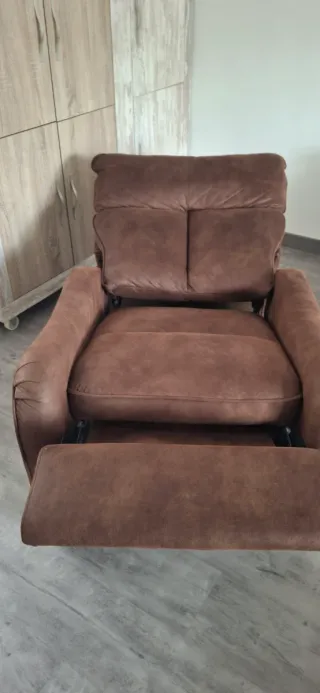 Poltrona relax manuale in pelle marrone anti-macchia